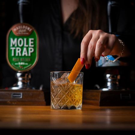 The Peacock Inn 첼스워스 외부 사진
